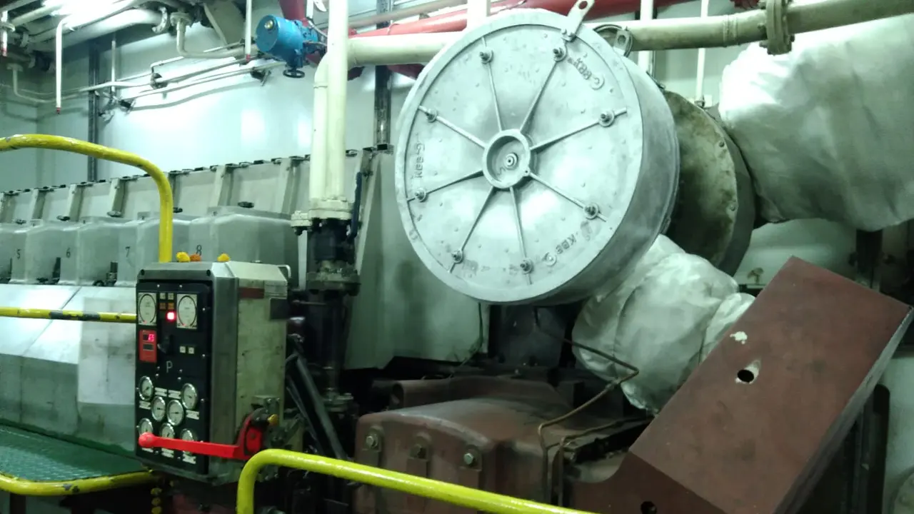 Main engine room insulation and machinery
